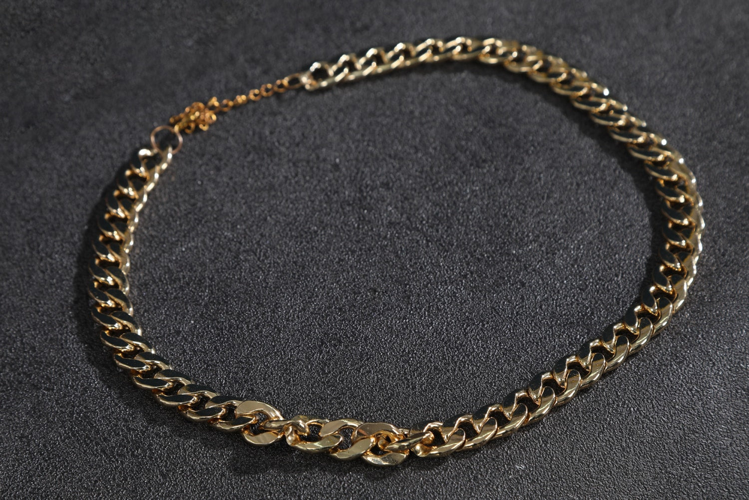 Overwatch 2 X LE SSERAFIM FEARLESS Illari Cosplay Costumes